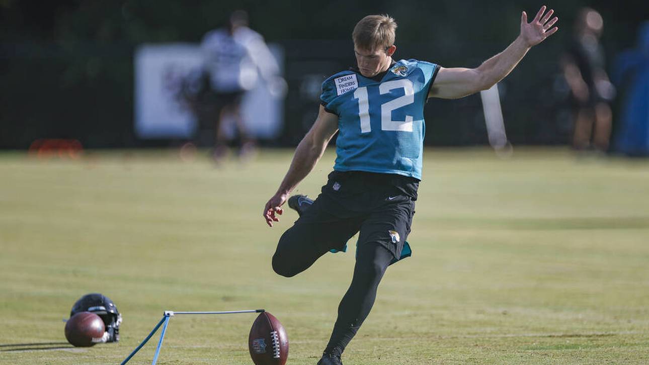Kurios! Jaguars-Kicker trifft Reporter