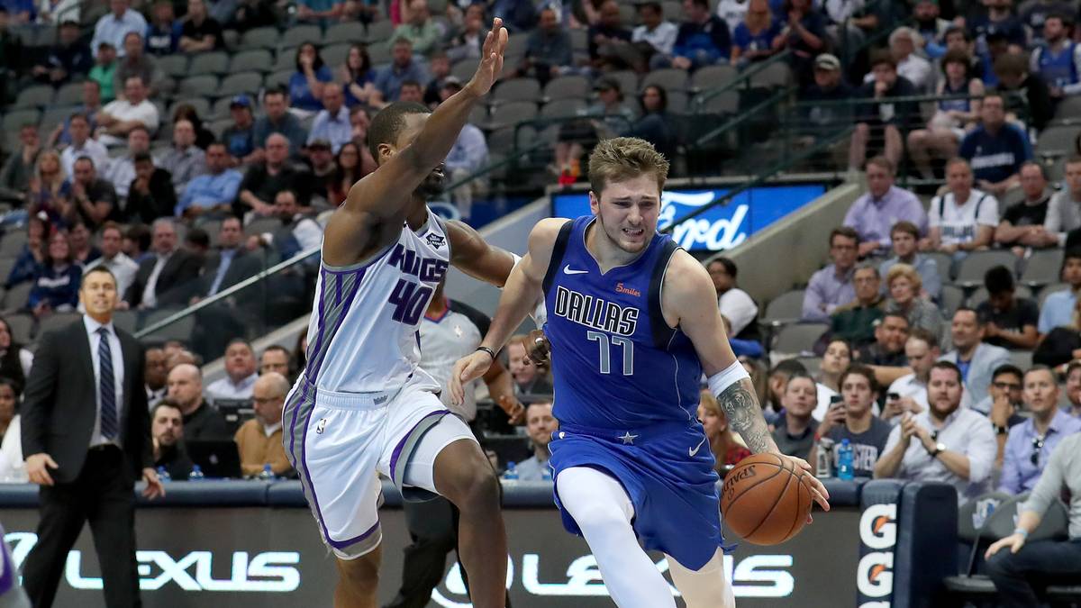 Acht Triple-Doubles gelangen dem Shooting Guard in der Regular Season, zudem legte er im Schnitt mehr als 21 Punkte pro Partie auf. Schon jetzt ist Doncic der Topscorer in Texas und gilt als kommender Superstar