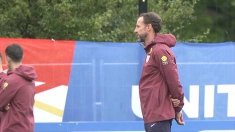 Die englische Presse schäumt, die Fans kochen vor Wut und die Mannschaft steht trotzdem im EM-Viertelfinale. Englands Minimalistenfußball ist trotz aller Kritik bisher erfolgreich.