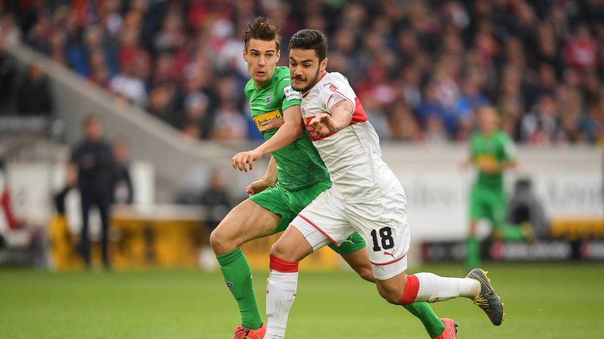 Bei Bayern müsste sich der 1,86 Meter große Türke im Gegensatz zu einem möglichen Engagement auf Schalke erst einmal hintenanstellen, würde allerdings auch auf Benjamin Pavard treffen, an dessen Seite er die Rückrunde beim VfB bestritt. Mit einer geschätzten Ablöse in Höhe von 15 Millionen Euro wäre er zudem recht günstig zu haben