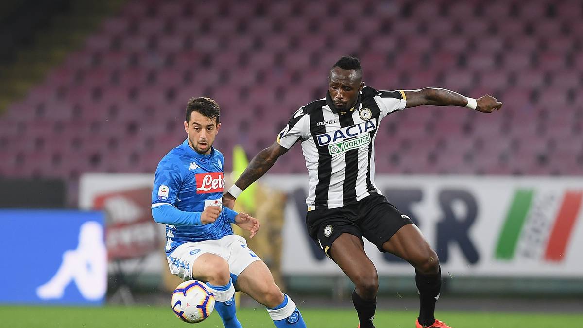 Dort ist Fofana seit drei Spielzeiten Stammspieler und debütiert auch für die Auswahl der Elfenbeinküste. Über einen Einsatz hinaus soll seine Nationalmannschaftskarriere aber erst mal nicht gehen. Immerhin: Mittlerweile ist Fofana 12,5 Millionen Euro wert