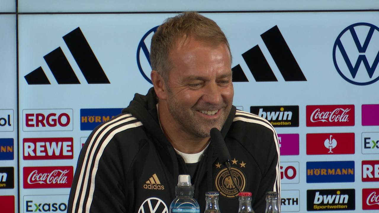 Hansi Flick über die Anreise mit der Deutschen Bahn zum Spiel der Nations League