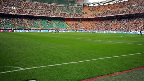 Das Giuseppe-Meazza-Stadion ist die Heimstätte von AC und Inter Mailand