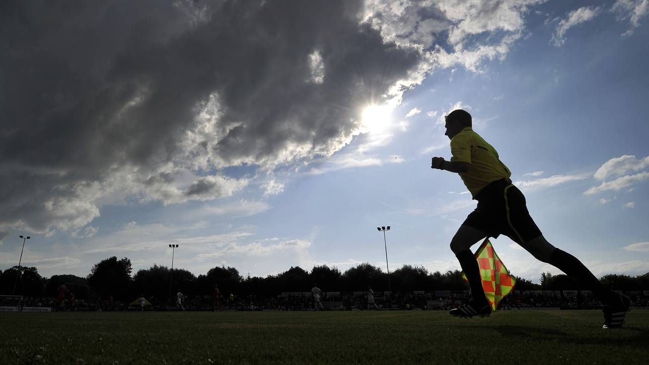 Essener Jugendspieler würgt Referee