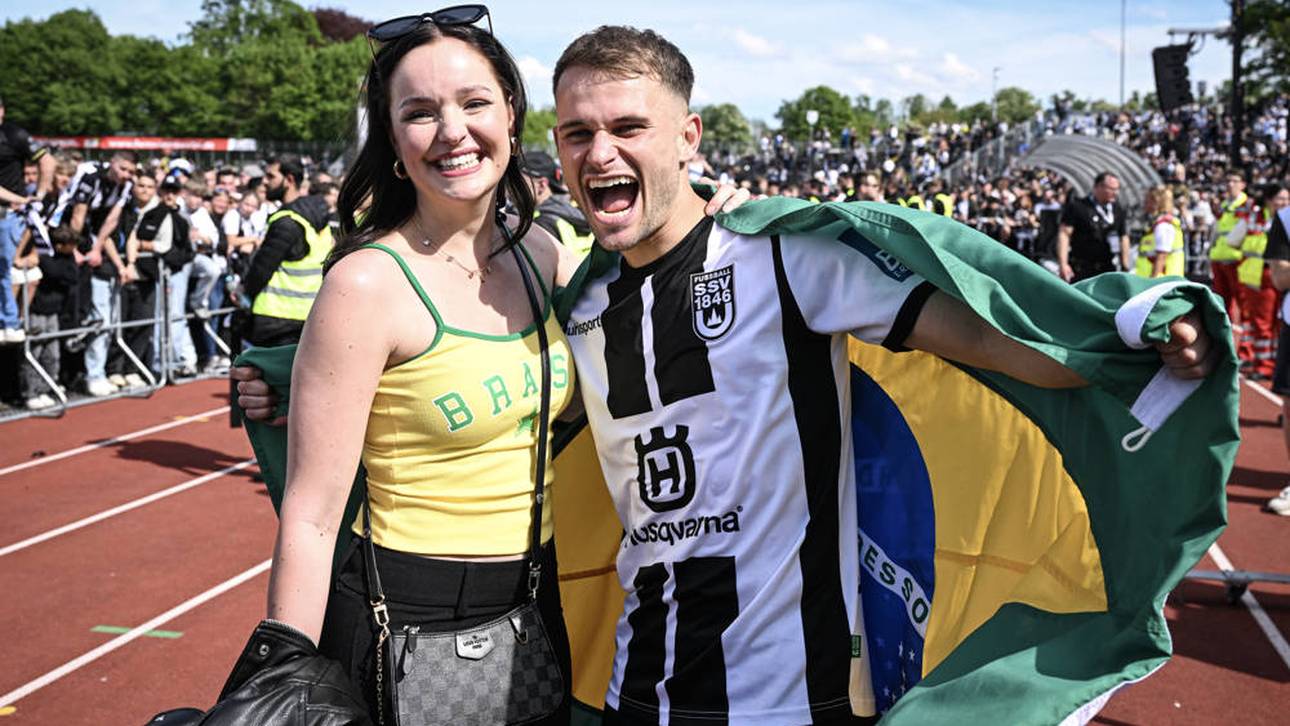 Leonardo Scienza feierte mit seiner Freundin schon Ulms Aufstieg