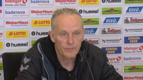 Christian Streich ist nach dem 2:4 gegen Bayer Leverkusen bedient. Auch weil in der ersten Hälfte die Rote Karte gegen Sven Bender zurückgenommen wird...