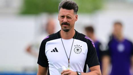 DFB-Assistenztrainer Sandro Wagner bei der EM