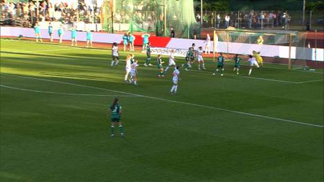 Die Frauen des FC Bayern bleiben in der Bundesliga weiterhin ungeschlagen. Bereits als Meister feststehend, taten sich die Münchnerinnen gegen Bremen aber lange schwer. 