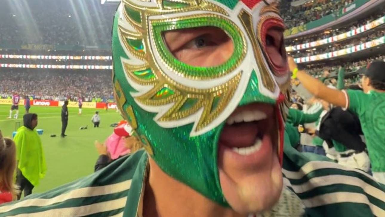 Deutscher Maskenmann im Wahnsinn