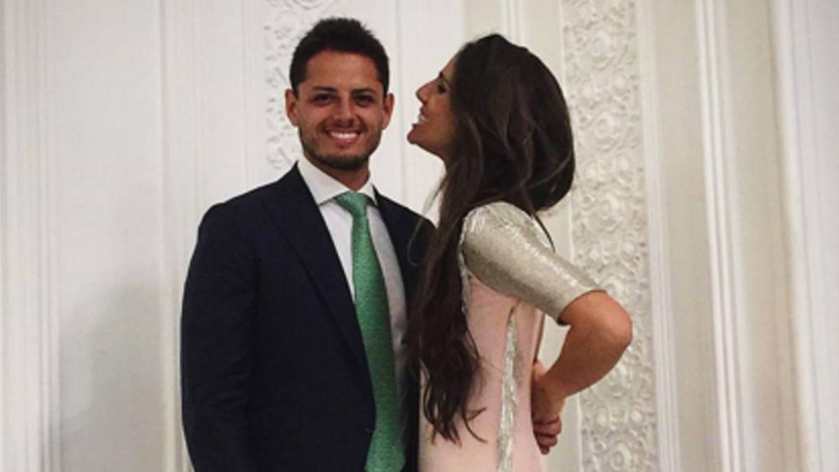 Tags zuvor ist sie mit ihrem Liebsten unterwegs. Zu diesem Bild schreibt sie: "Mein Tanzpartner. Auch wenn er nicht besonders viel tanzt."