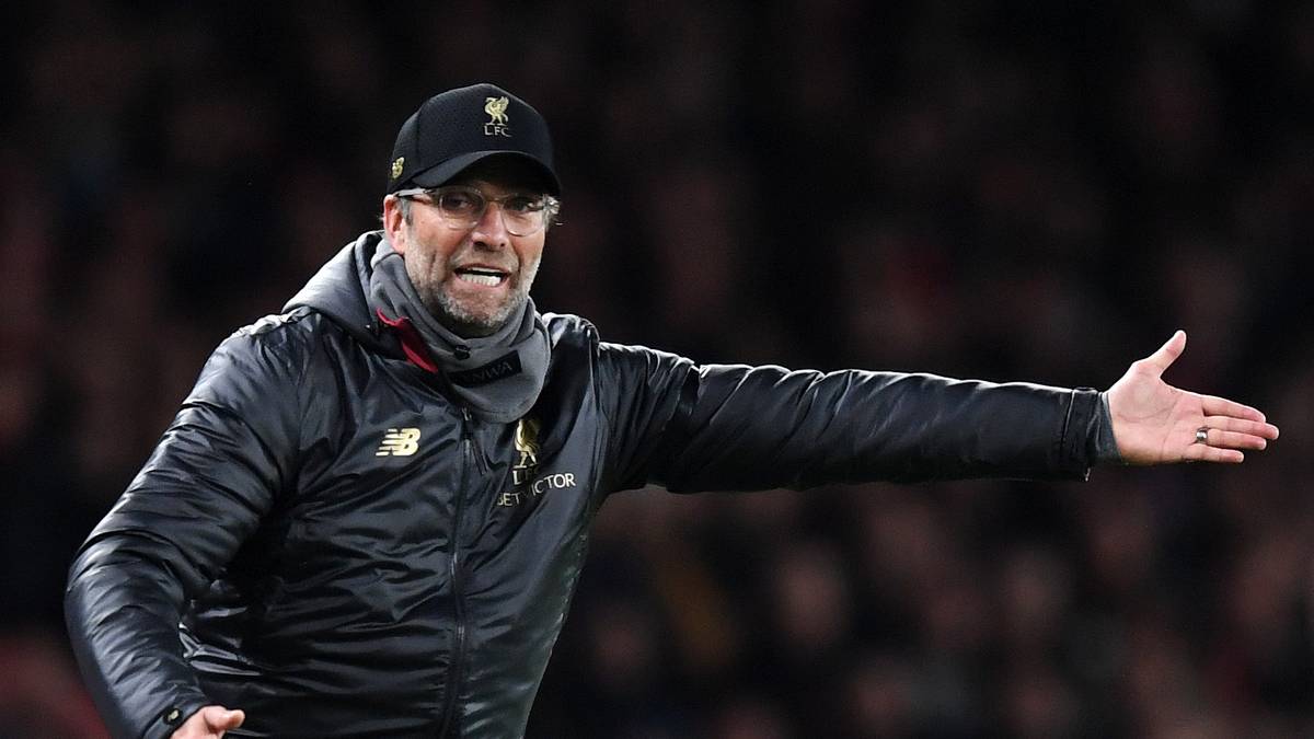 Klopp baute den FC Liverpool nach seinen Vorstellungen um. Innerhalb von drei Jahren hat die Mannschaft seinen Spielstil aus aggressivem Gegenpressing und überfallartigen Umschaltspiel angenommen und begeistert damit das Publikum
