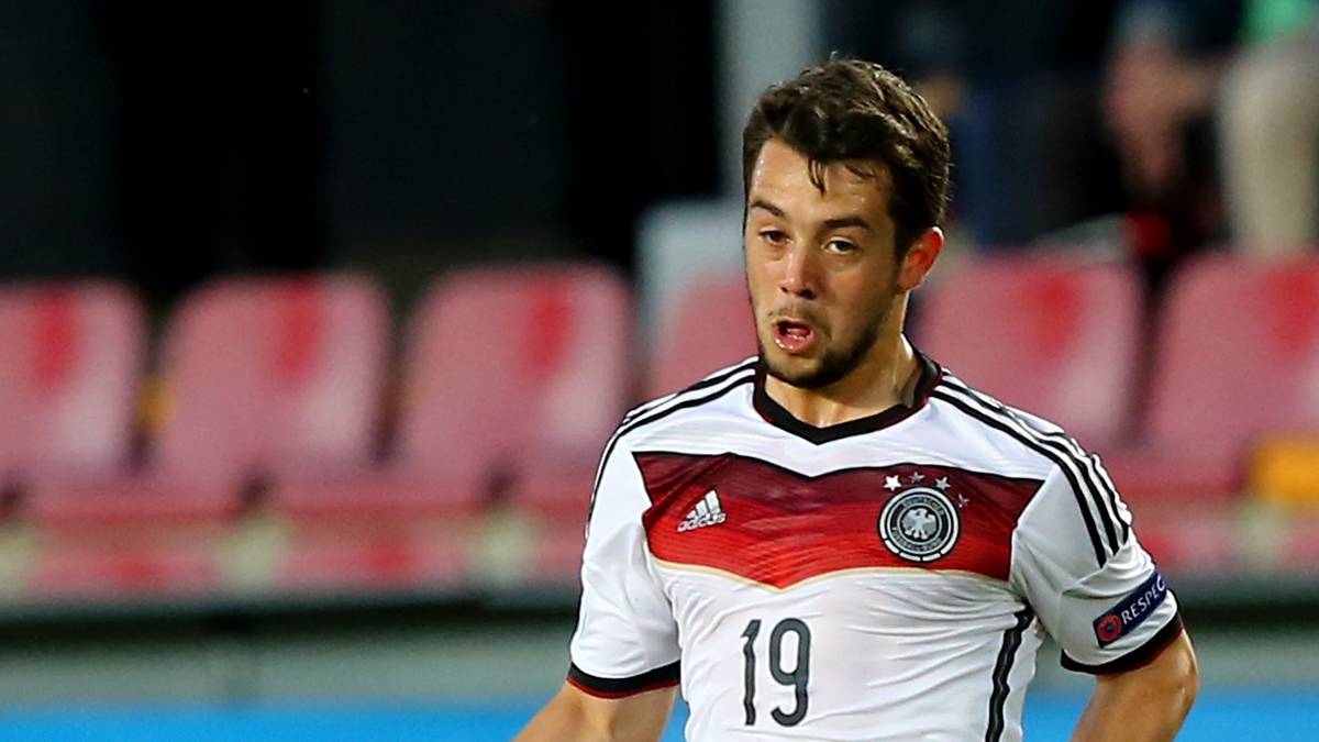 AMIN YOUNES: Ist auf dem linken Flügel von der dänischen Hintermannschaft nicht in den Griff zu bekommen. Zielt vor der Pause zweimal hauchdünn am Pfosten vorbei, lässt ab und an beim letzten Pass die nötige Genauigkeit vermissen - bis er beim 3:0 Ginter findet. Insgesamt ein starker Auftritt - SPORT1-Note: 1,5