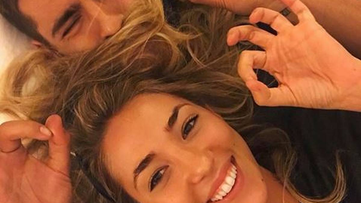 Das italienische Model und der Stürmer haben sich während seiner Zeit bei Juventus Turin kennengelernt. Dass man mit ihr auch viel Spaß haben kann, beweist Alice auf ihrem Instagram-Profil