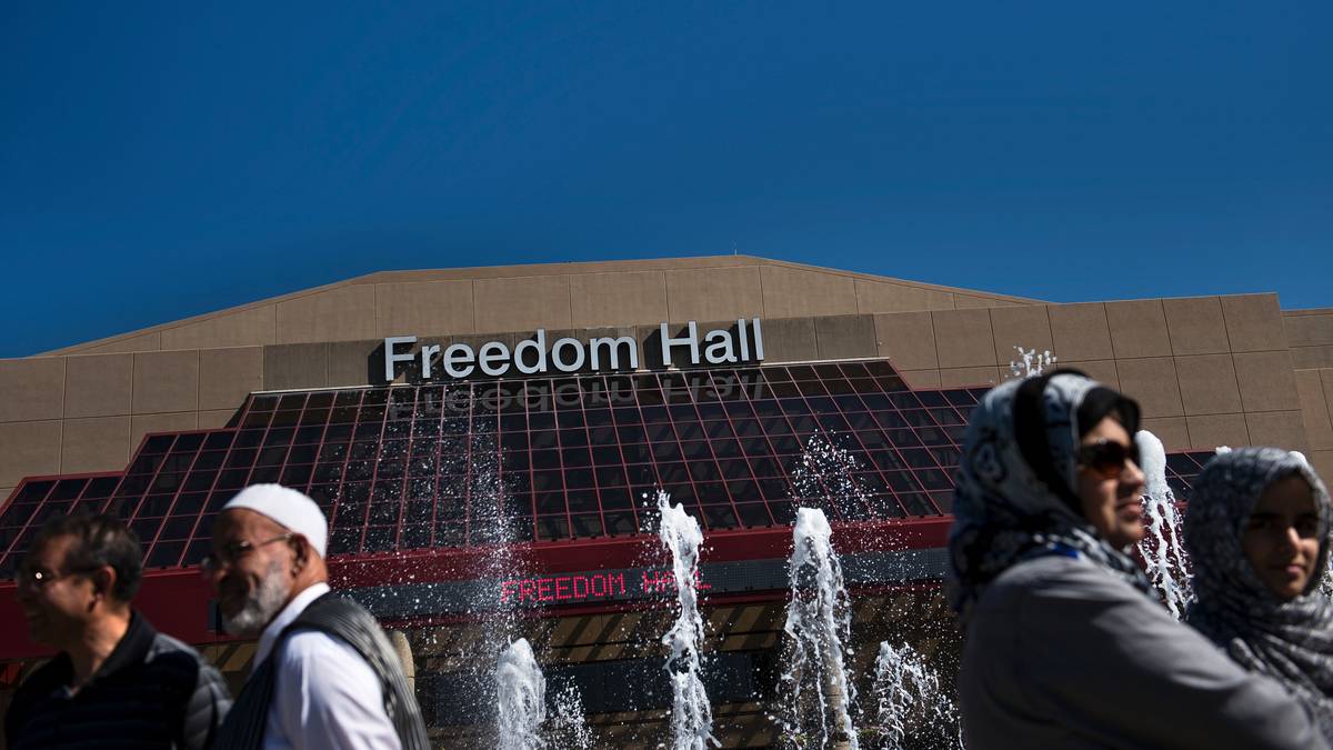 Die Freedom Hall in Alis Geburtsstadt Louisville. Hier begannen am Donnerstag Abend sechs Tage nach dem Tod von Muhammad Ali die Trauerfeierlichkeiten für die Boxlegende
