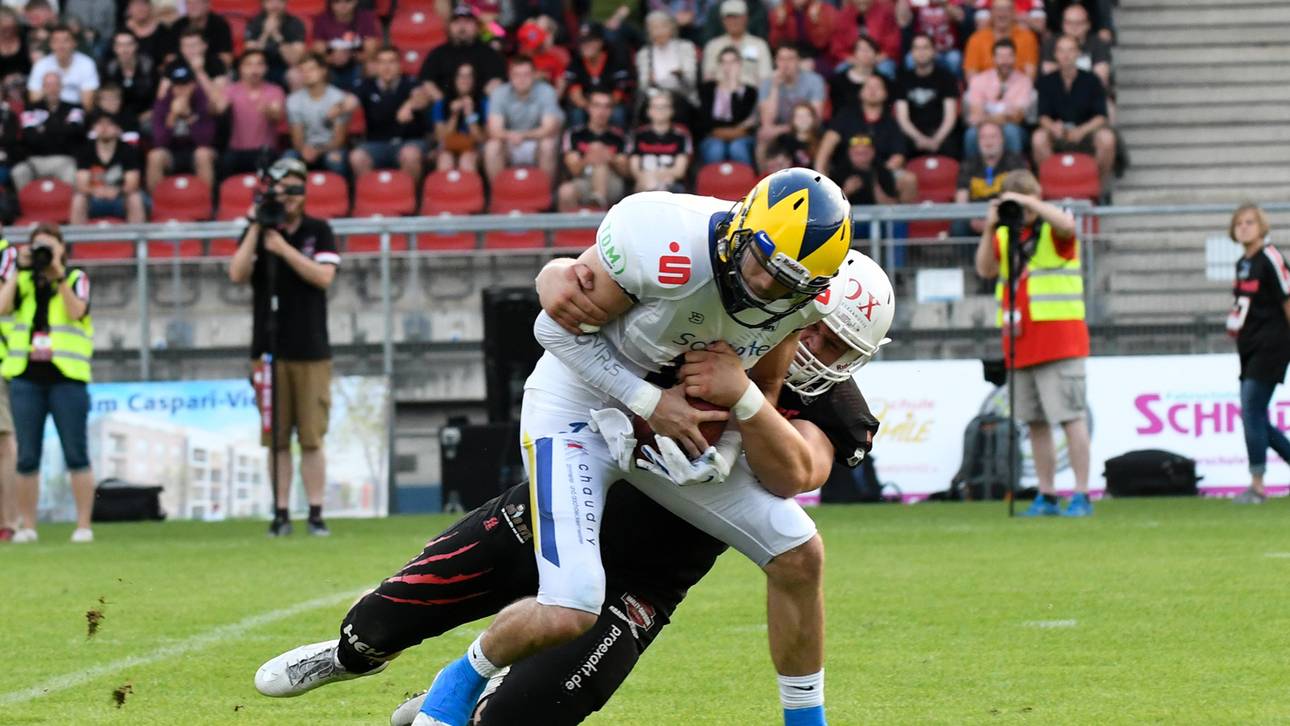 Showdown in GFL: Invaders vs. Lions