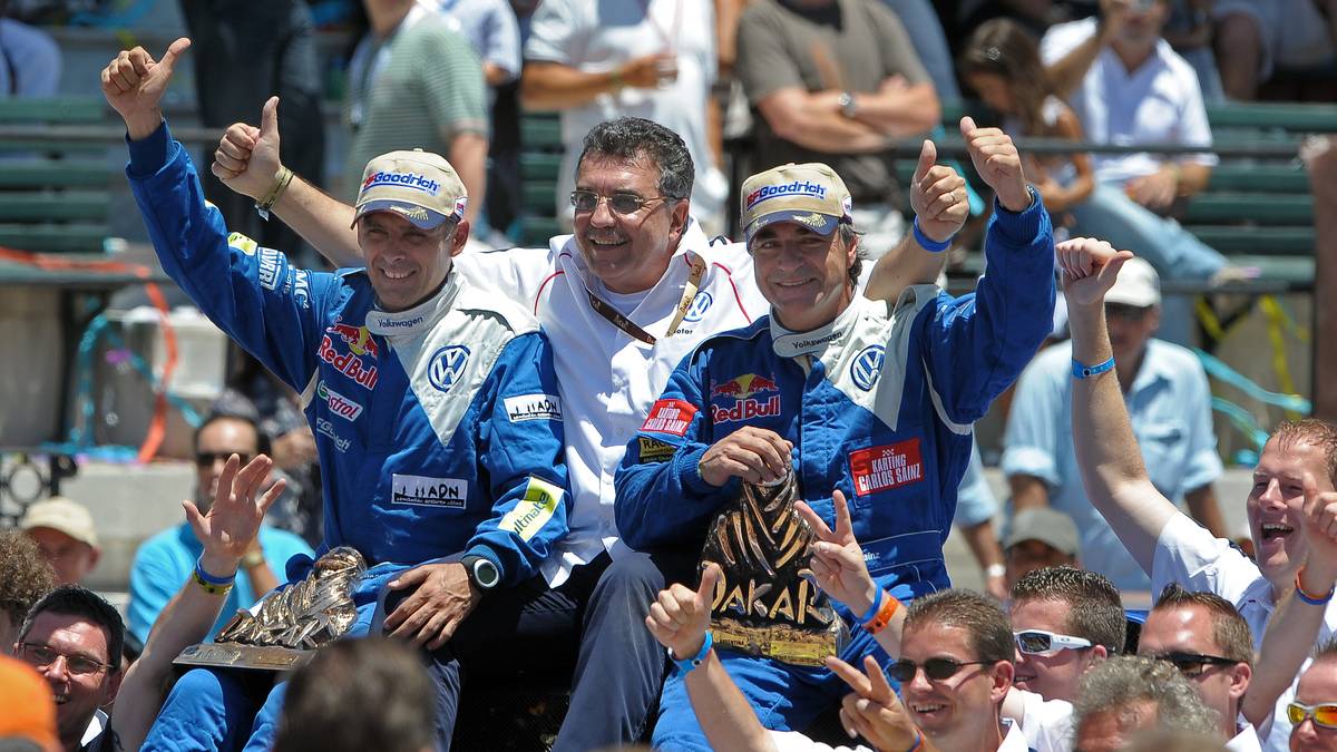 2010: Nach Doppelsieg kommt Dreifachsieg! Carlos Sainz/Lucas Cruz setzen sich vor Nasser Al-Attiyah/Timo Gottschalk und Miller/Pitchford durch
