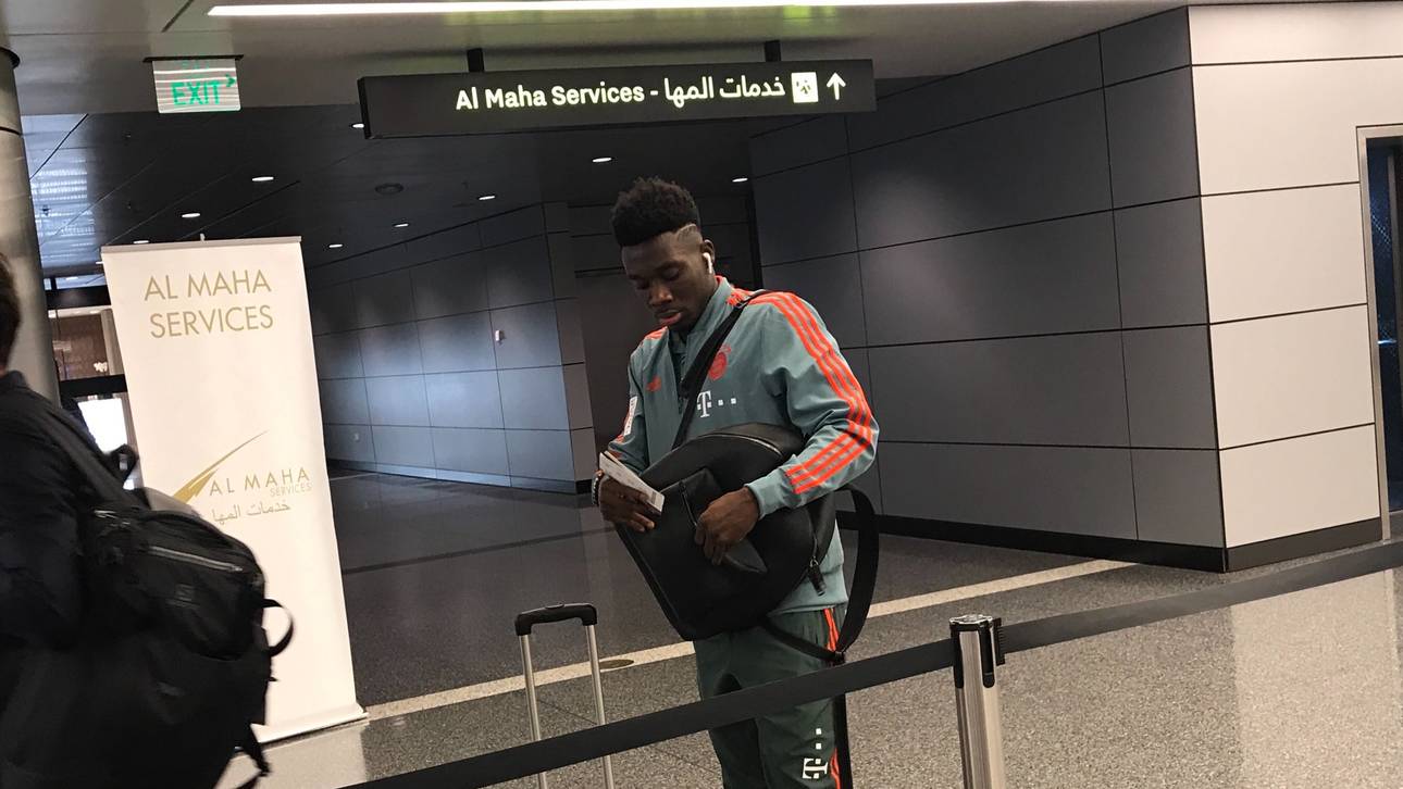 Erst um 16.35 Uhr Ortszeit erreichte Alphonso Davies die Sicherheitskontrolle am Hamad International Airport