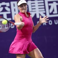 Tatjana Maria muss beim WTA-Turnier in Tokio eine herbe Enttäuschung einstecken.