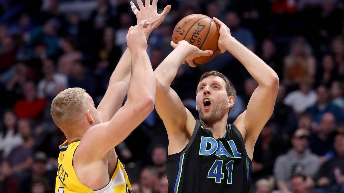DIRK NOWITZKI (Team Option): Ja, auch Nowitzki ist offenbar Free Agent geworden. Nach Informationen der "New York Times" zogen die Mavs ihre Team-Option auf eine Vertragsverlängerung nicht. Dies passierte, da Dallas für Free Agents - wie DeAndre Jordan - noch mehr Geld benötigt. Mit dem Deutschen aber wurde bereits vereinbart, dass man ihn Anfang Juli wieder verpflichtet