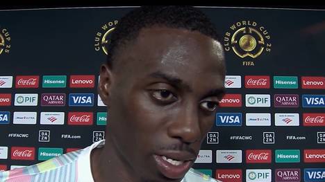 Juventus-Star Timothy Weah hat das Treffen mit Präsident Donald Trump im Weißen Haus als "seltsam" bezeichnet – besonders die politische Rede habe den US-Amerikaner überrascht und irritiert.