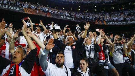 Eintracht Frankfurt hat den FC Barcelona aus der Europa League geschossen. Nach dem Spiel erntet der spanische Topklub nun eine gehörige Portion Spott. 