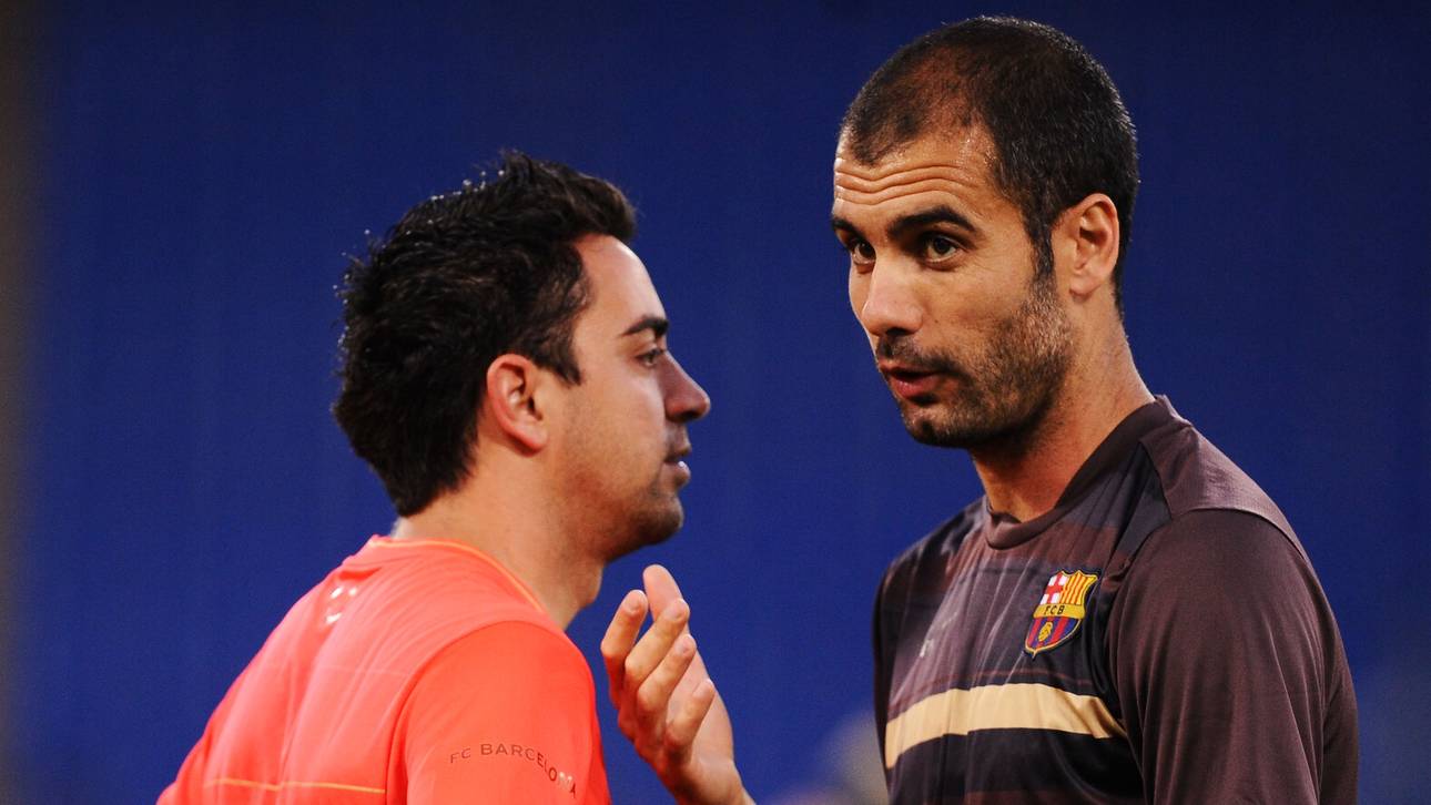 Genies unter sich: Der ehemalige Barca-Trainer Pep Guardiola (r.) und Xavi Hernández