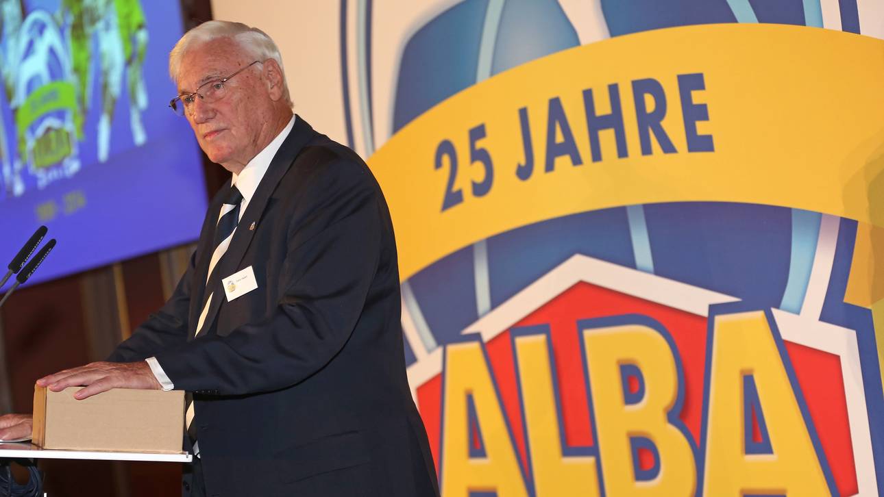 Hauert bleibt ALBA-Präsident