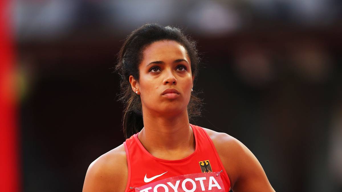 Die Hochspringerin feiert bei nationalen Hallen-Titelkämpfen bereits fünf Triumphe, bei Olympia 2016 springt Rang sieben heraus