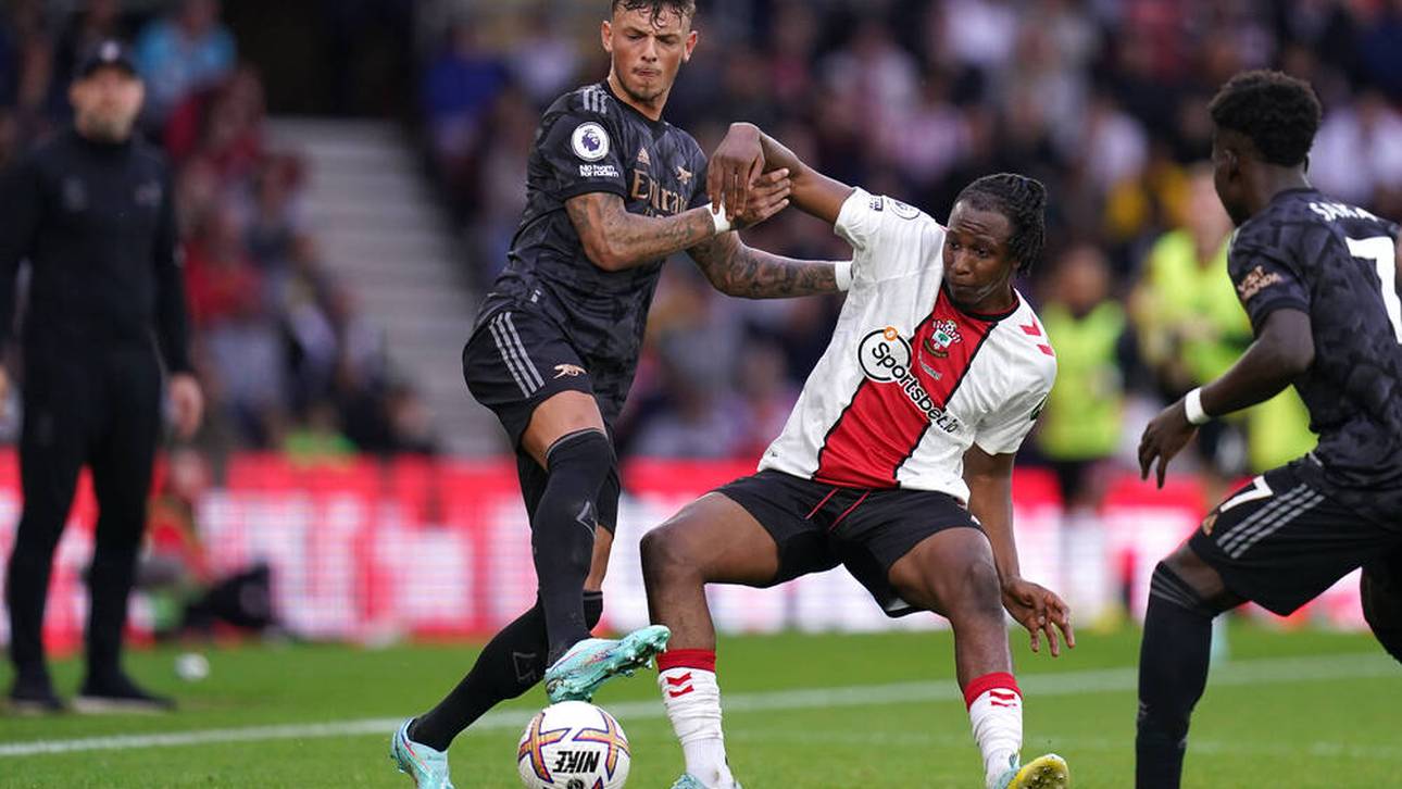 Spitzenreiter Arsenal lässt federn