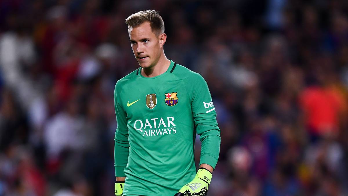 Das erste Gegentor leitet der Nationalkeeper mit einem Fehlpass ein. Zur Pause liegt Barca 0:3 zurück, im zweiten Durchgang fängt sich das Team von Luis Enrique - doch diesmal patzt ter Stegen folgenschwer