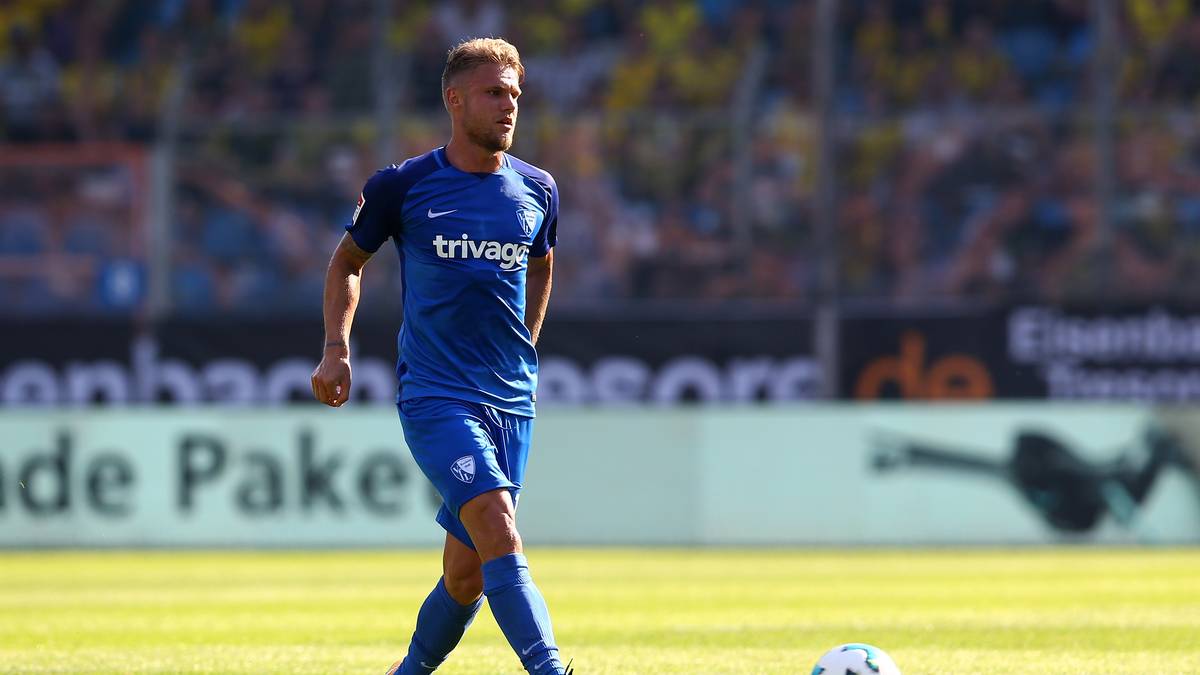 2016/17 schnappte sich dann der VfL Bochum das einstige Wunderkind, doch auch im Ruhrpott stockte seine Karriere. Nach nur 16 Spielen wechselte der Deutsch-Kasache im Vorjahr in die "österreichische Provinz" zu Admira Wacker Mödling, wo nach einem Jahr Schluss war. Jetzt spielt er bei Heracles Almelo in den Niederlanden