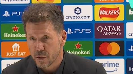 Nach der 0:4-Niederlage gegen den FC Arsenal räumt Atleticos Trainer Diego Simeone ein, dass der Gegner in allen Bereichen überlegen war und Atlético Madrid kaum Zugriff auf das Spiel hatte. Auch Pablo Barrios äußert sich zur Niederlage.