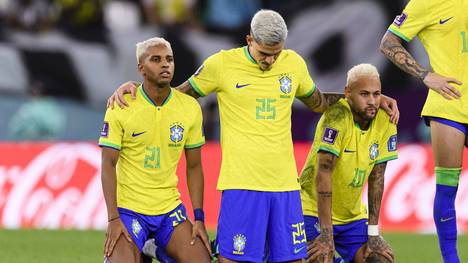 Neymar hat nach dem Ausscheiden Brasiliens bei der WM in Katar mehrere Privatchats mit Teamkollegen veröffentlicht.  