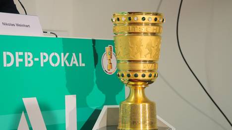 Um den DFB-Pokal wird seit der Saison 1952/53 gespielt