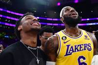 Die Los Angeles Lakers haben sich im Draft für Bronny James entschieden. Das erste Vater-Sohn-Duo der NBA-Geschichte scheint nun so gut wie perfekt zu sein - nur noch ein Detail fehlt. 