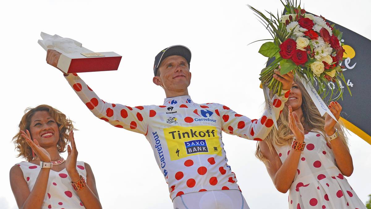 GEPUNKTETES TRIKOT: Die besten Bergfahrer werden bei der Tour de France mit dem Maillot a pois rouges ausgezeichnet. Titelverteidiger ist Rafal Majka. Der Pole geht zwar dieses Jahr auch wieder an den Start, allerdings muss er seine Ziele denen seines Chefs Alberto Contador bei Tinkoff-Saxo unterordnen und wird wohl kaum Akzente setzen dürfen