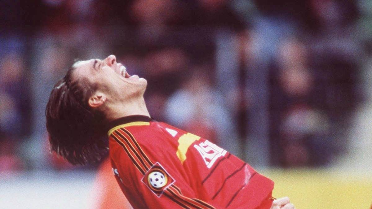 PLATZ 7: Boris Zivkovic (Bayer Leverkusen) - In der Saison 1990/2000 fliegt der Leverkusener beim Spiel in Duisburg ebenfalls in der 4. Minute vom Feld - oder nach genau 210 Sekunden