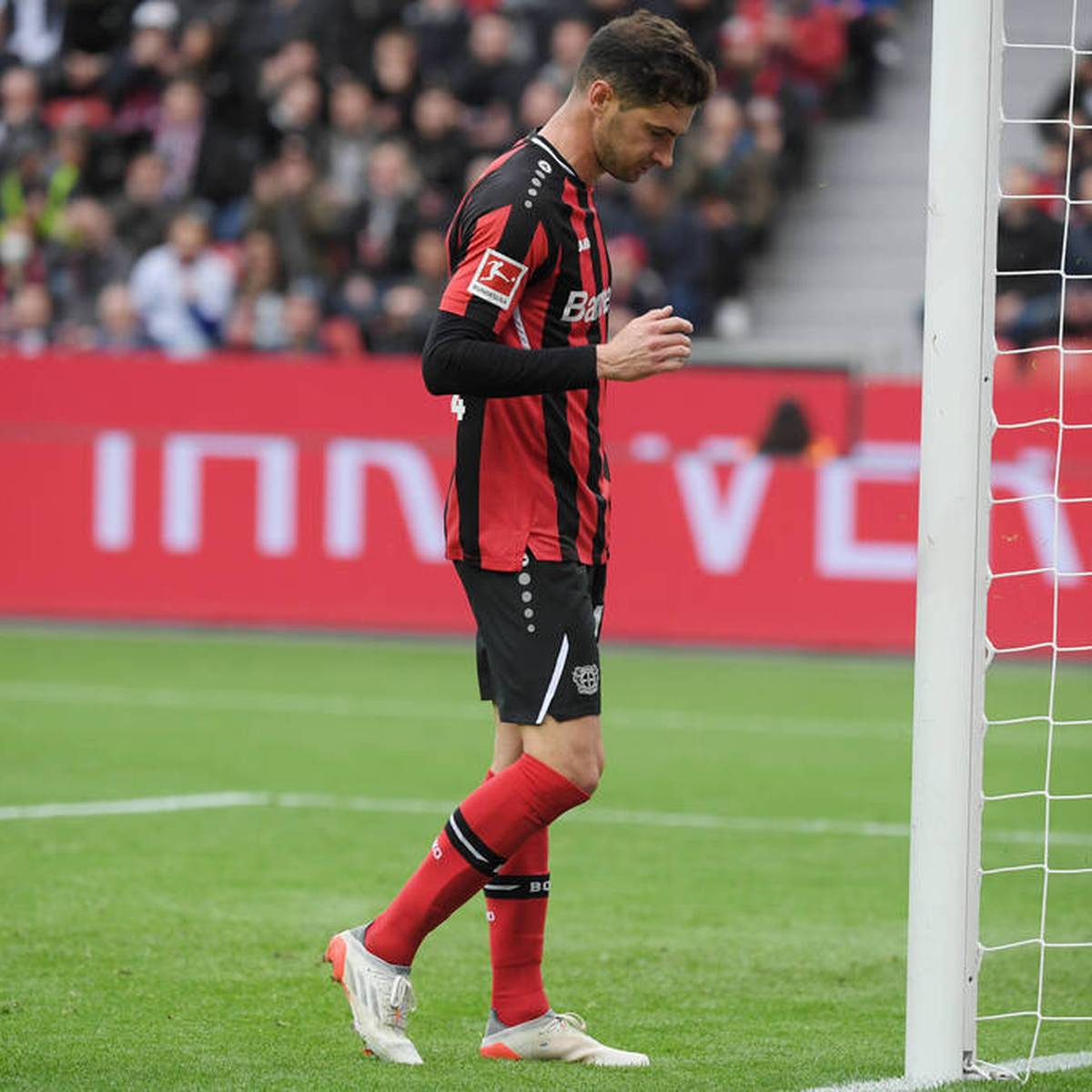 Mit Sardar Azmoun verpflichtet Bayer Leverkusen im kommenden Sommer einen weiteren Stürmer. Lucas Alario wird dementsprechend den Verein verlassen.