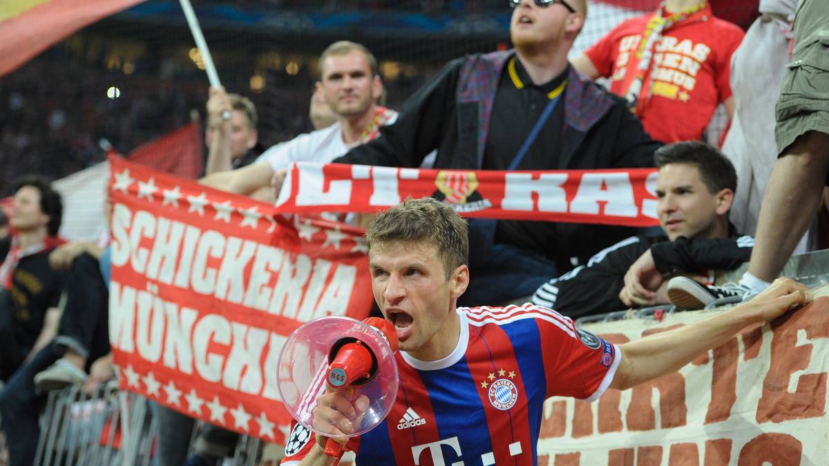 Der FC BAYERN meldet sich lautstark zurück. Beim 6:1 über den FC Porto schaltet Thomas Müllers Team wieder in den Mia-san-Mia-Modus. Gerade in der Allianz Arena präsentieren sich die Münchner wie ein Titelkandidat - fünf Siege und 19:1-Tore sprechen eine deutliche Sprache