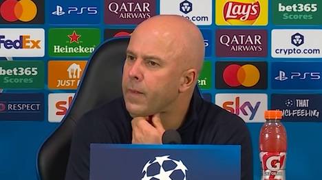 Arne Slot äußert sich nach dem 1:0-Sieg gegen Inter Mailand in der Champions League zur Causa Mohamed Salah. Der Liverpool-Coach betont, dass er keine Forderungen an den Ägypter gestellt hat.