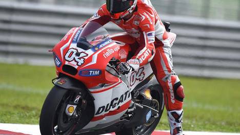 Beim ersten Sepang-Test setzt Ducati auf die GP14.3 - die GP15 kommt Ende Februar