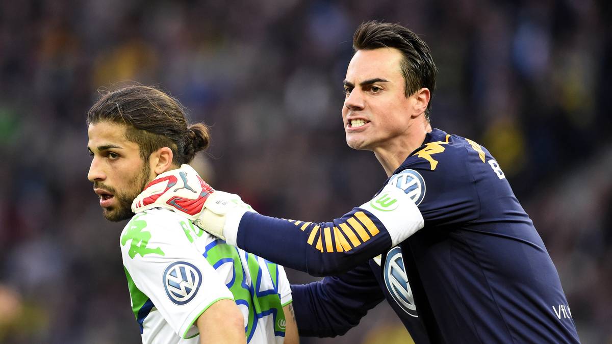 DIEGO BENAGLIO: Der Kapitän zeigte eine ganz starke Partie. Beim einzigen Gegentor machtlos, in der zweiten Hälfte einige Male herausragend. Kratzte einen Freistoß von Aubameyang aus dem Winkel. Note: 1,5