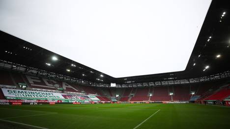 Der FC Augsburg muss aufgrund der steigenden Infektionszahlen gegen RB Leipzig ohne Zuschauer spielen 
