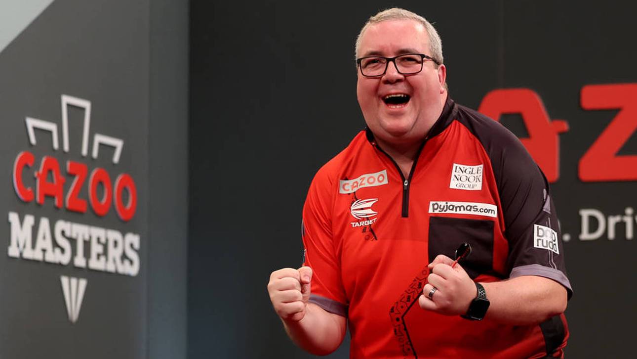 Darts-Star überrascht mit BVB-Trikot