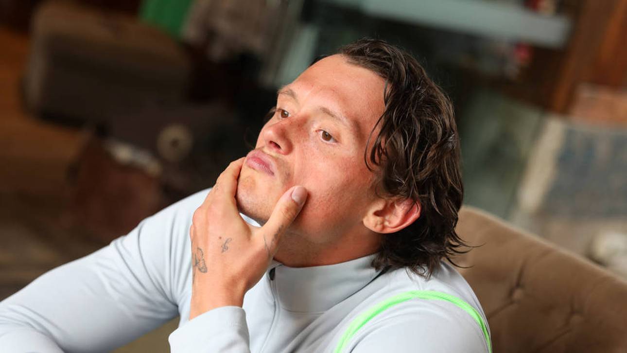 Reese bittet Fans um Verzeihung