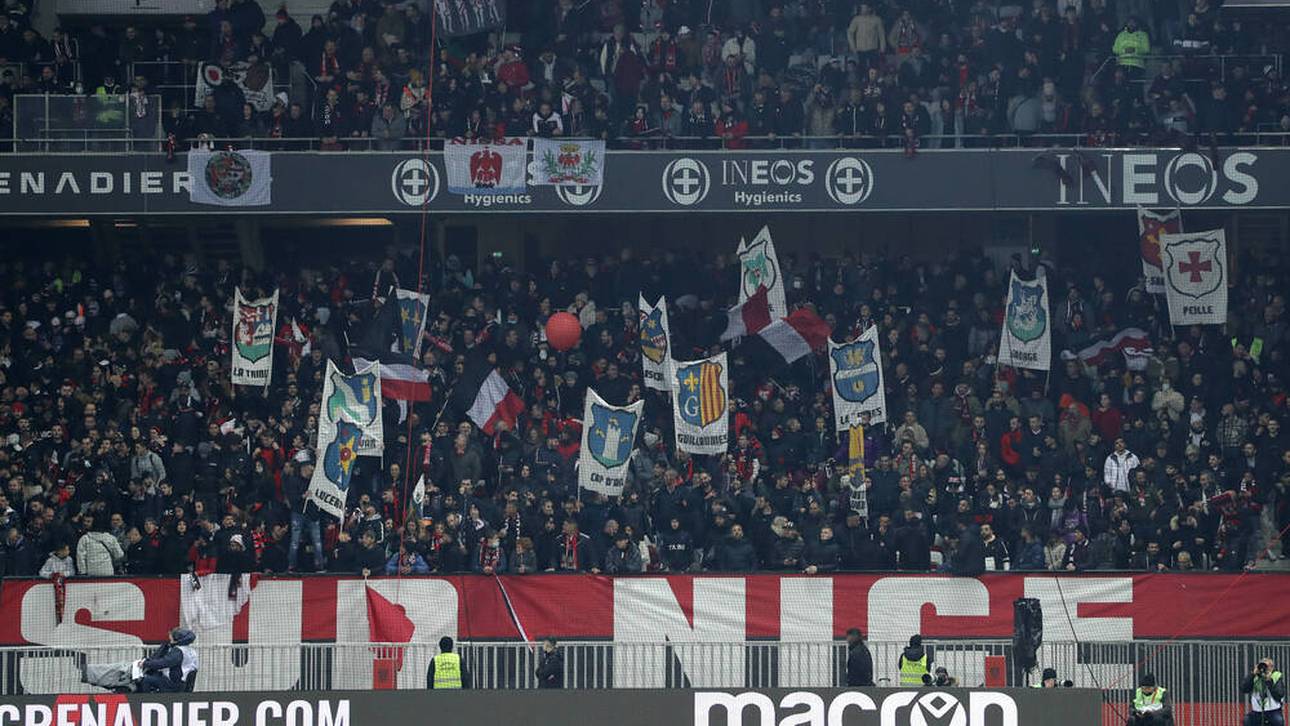 Schmähgesänge gegen einen Toten