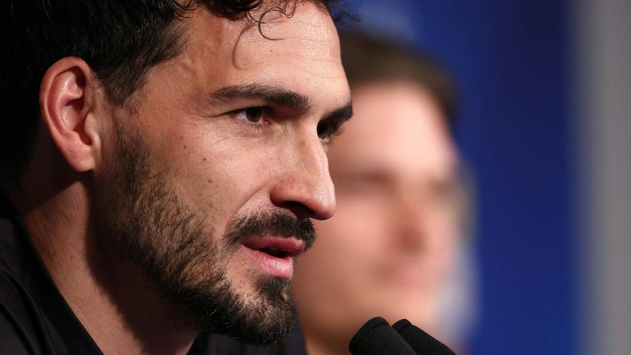 Hummels sieht Rom-Sieg von der Bank