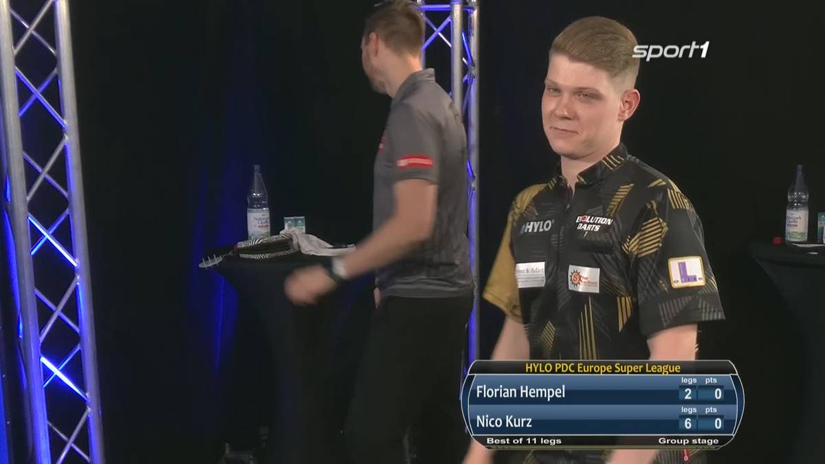 Super League Darts: Nico Kurz besiegt Florian Hempel mit 6:2