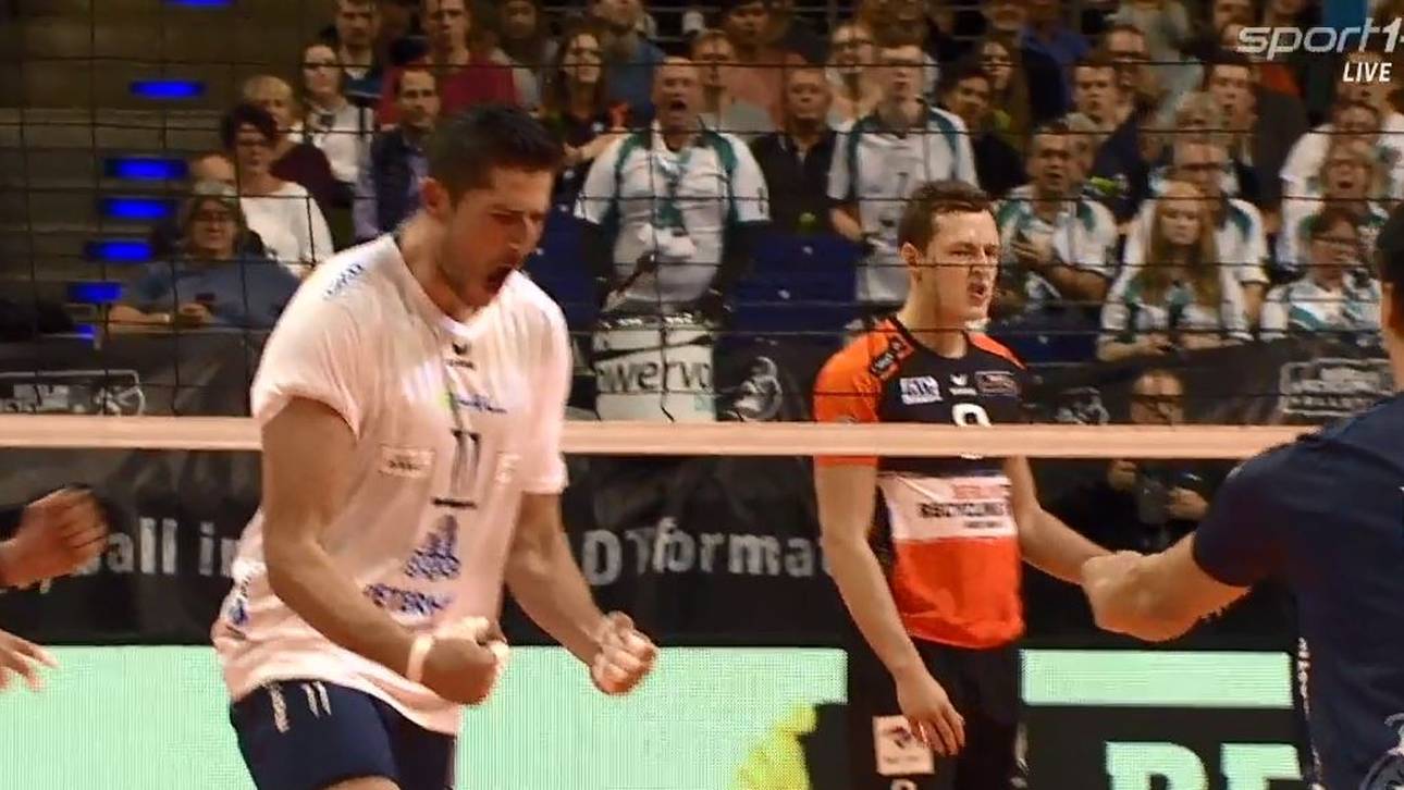 Düren triumphiert in Fünfsatz-Krimi