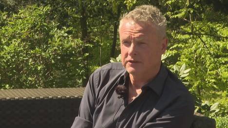 Nach der Herren-Saison im Handball wurde nun auch die Spielzeit der Damen aufgrund der Corona-Krise vorzeitig beendet. Doch während Kiel zum Meister gekürt wurde, gibt es bei den Damen keinen Titelträger. Für Tabellenführer Dortmund ein Skandal.